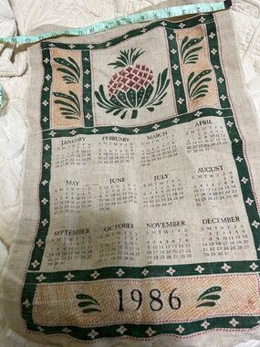 Vintage 1986 Pineapple Calendar Tea Towel - Green & Cream Linen